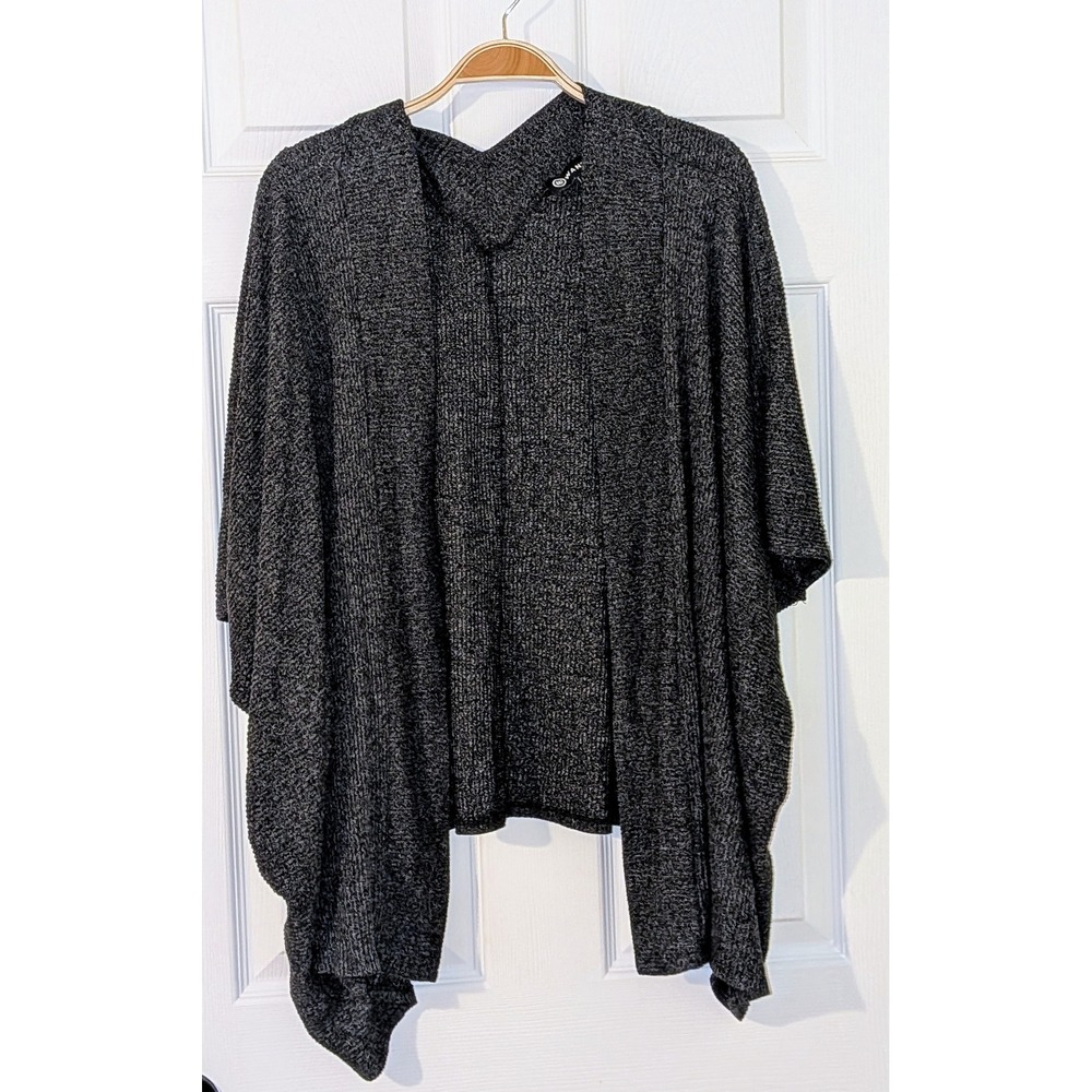 Wantable Gray Knit Poncho Open Front Cardigan Shawl Medium